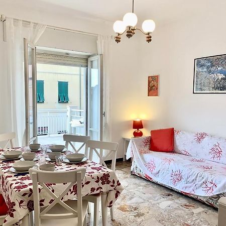 Casa Vacanza! A 50M Dal Mare! Бордихера Екстериор снимка