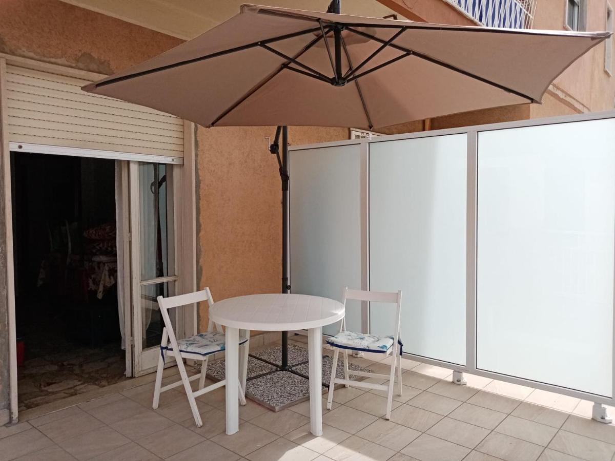 Casa Vacanza! A 50M Dal Mare! Бордихера Екстериор снимка
