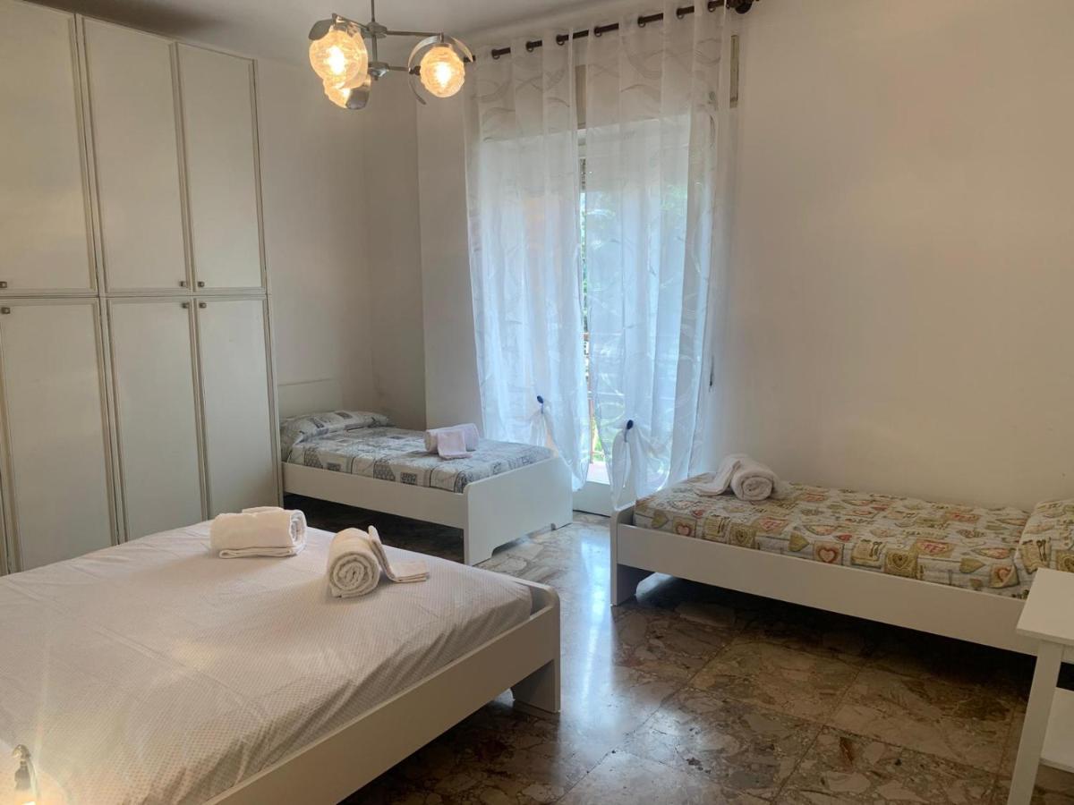 Casa Vacanza! A 50M Dal Mare! Бордихера Екстериор снимка