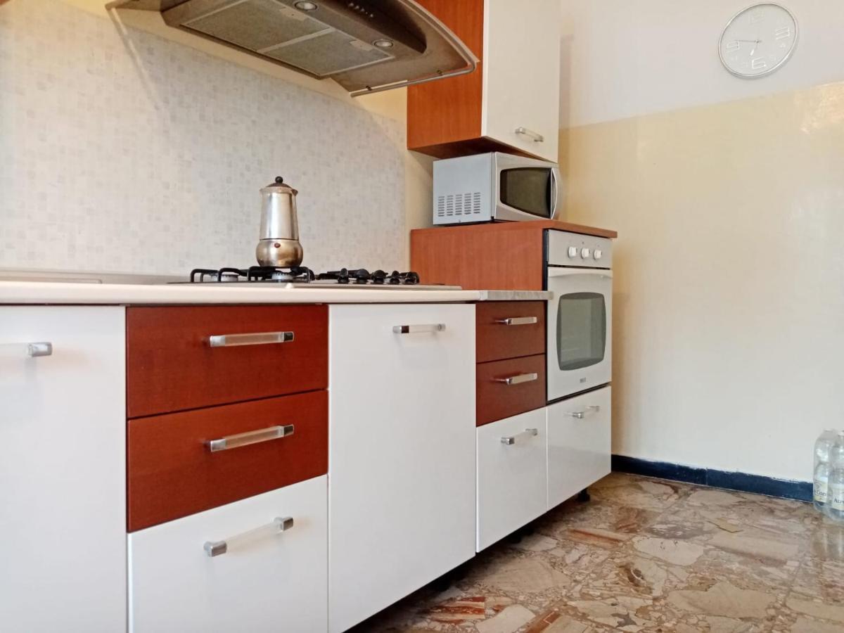 Casa Vacanza! A 50M Dal Mare! Бордихера Екстериор снимка
